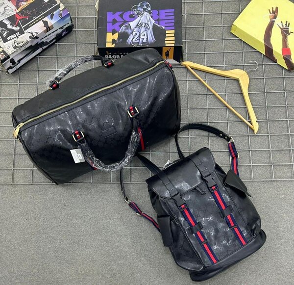 GUCCI TRAVELLING BAG SET