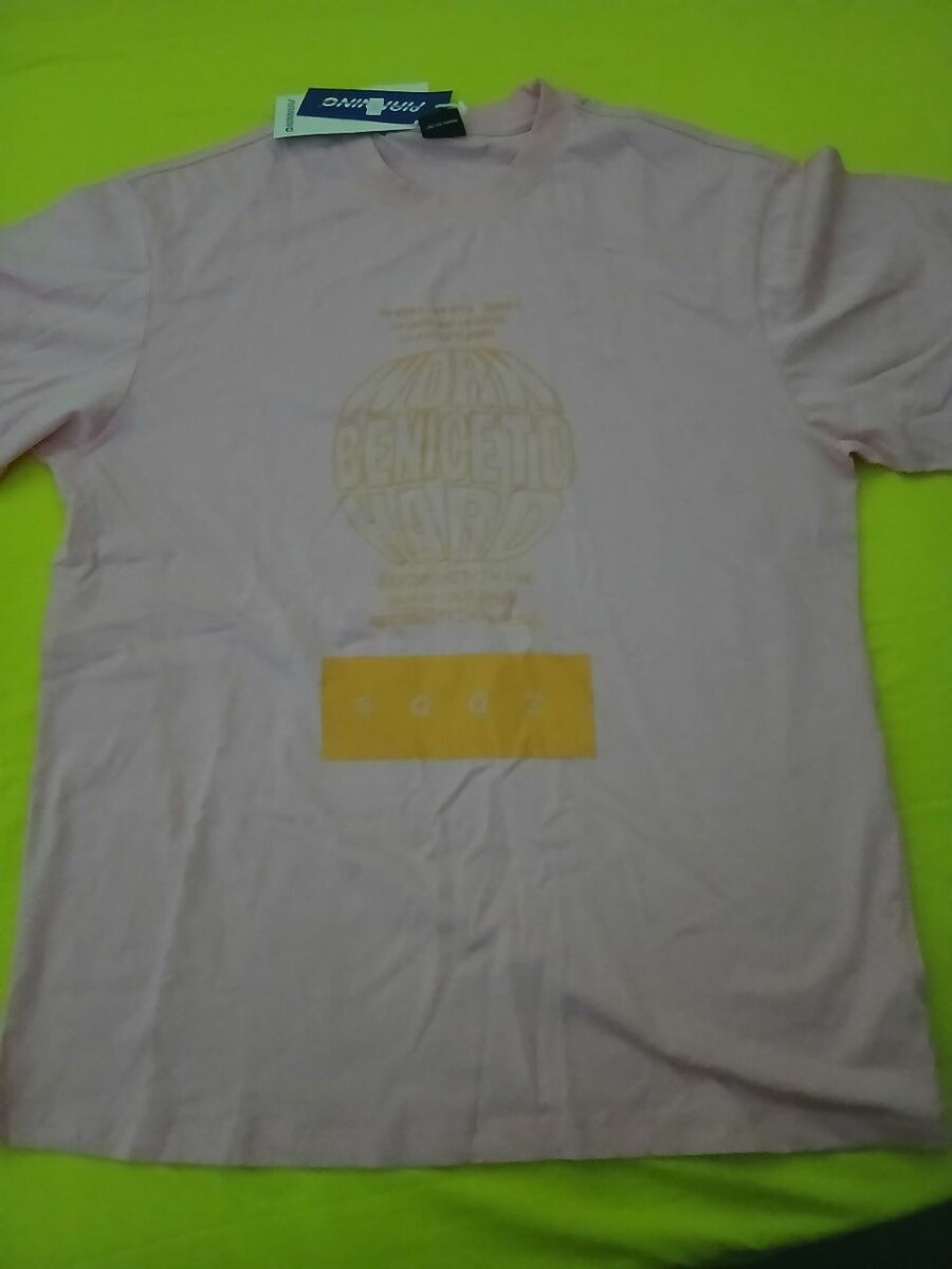 T-shirt imprimé moderne