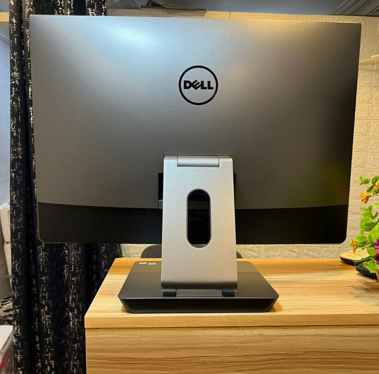 Dell Precision 5720 All in One Pc Available