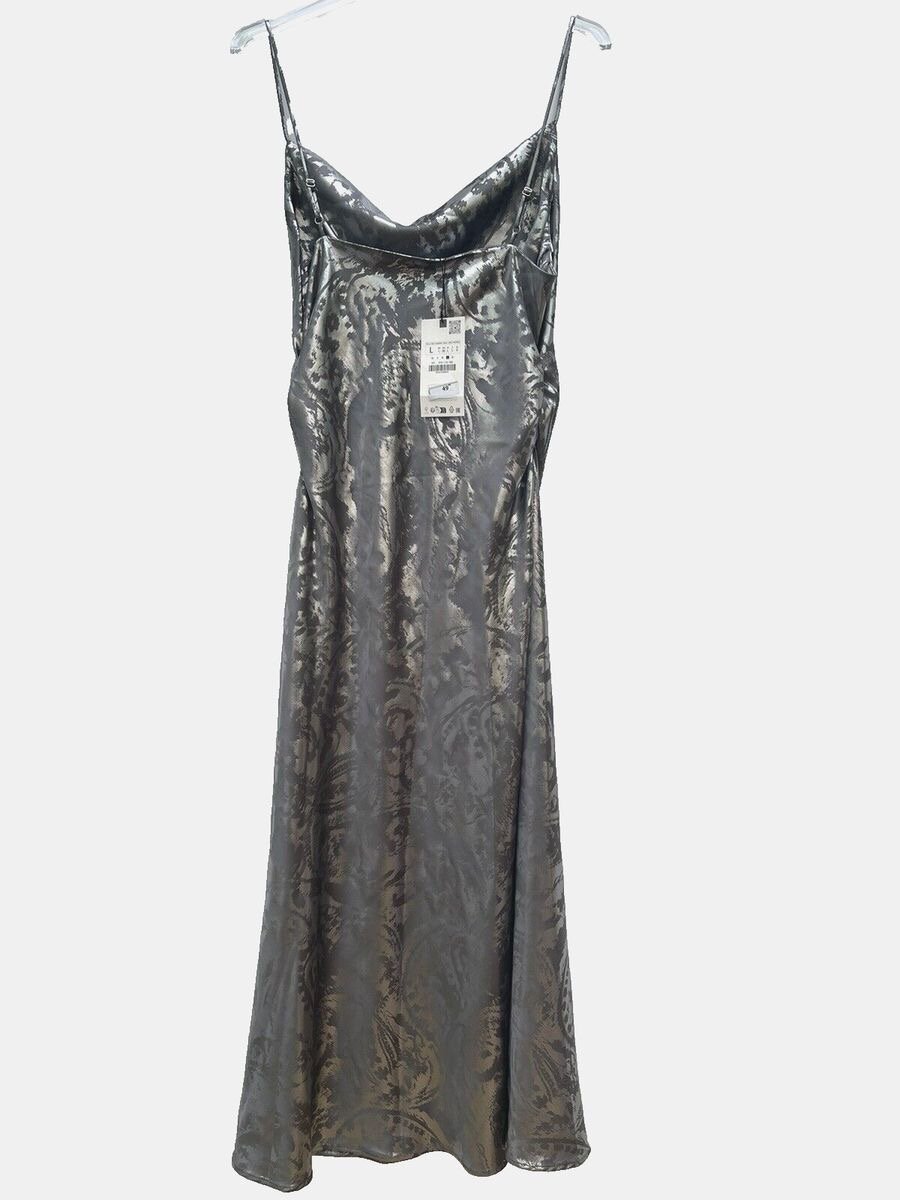 Robe métallisée grise