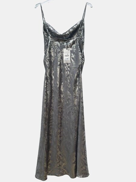 Robe métallisée grise