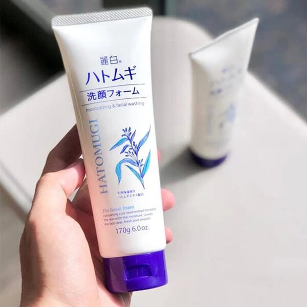 Hatomugi Moisturizing Facial Foam