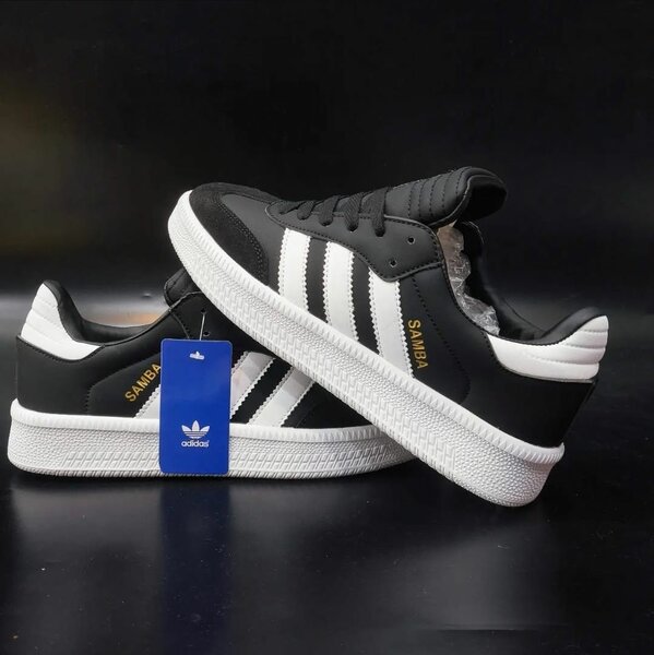 Chaussures Adidas Samba Noires