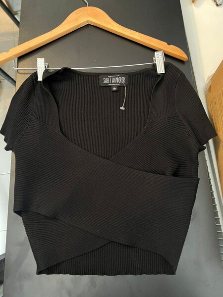 Haut court en maille noir