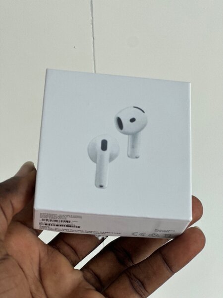 AirPod 4