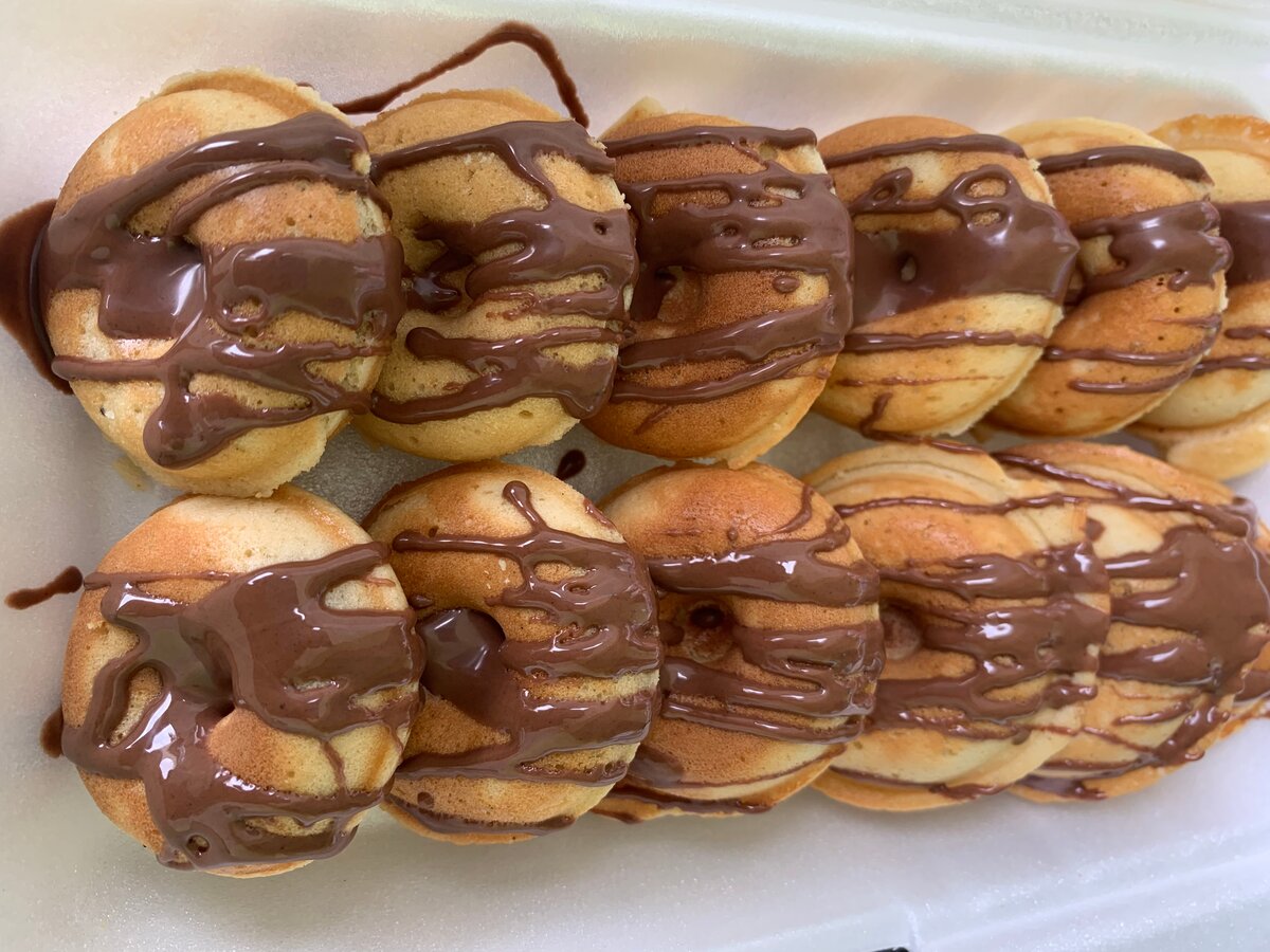 10 mini donuts aux chocolats