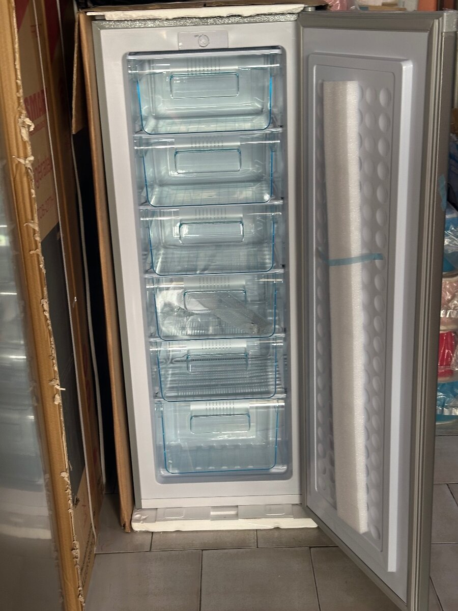 Congélateur Nasco 6 casiers (180L)