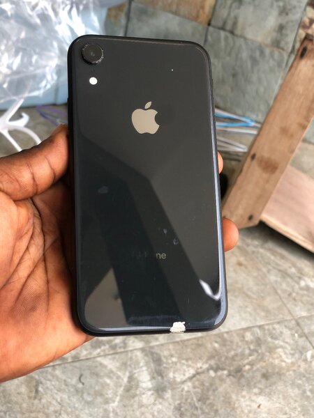 iPhone XR
