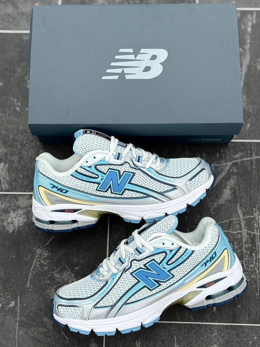 Baskets New Balance 740