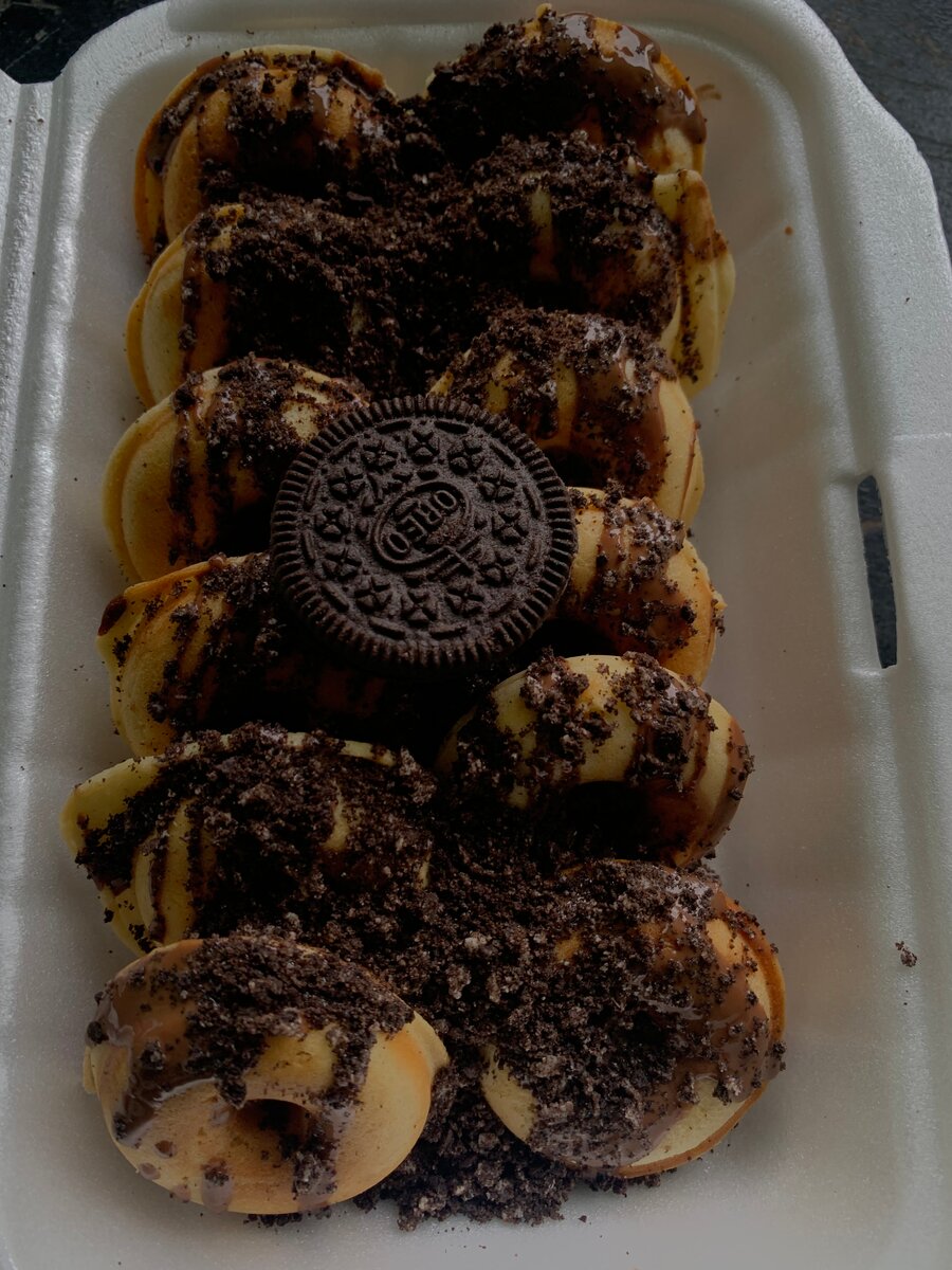 10mini donuts au chocolat Oreo
