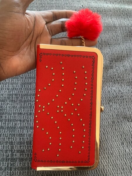 Rouge et élégant