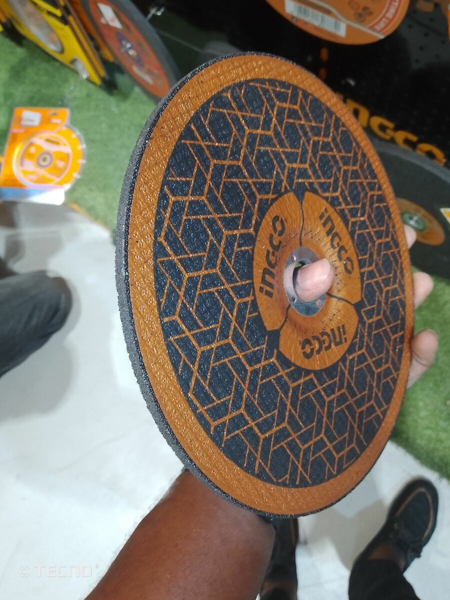 Disque a couper 230mm