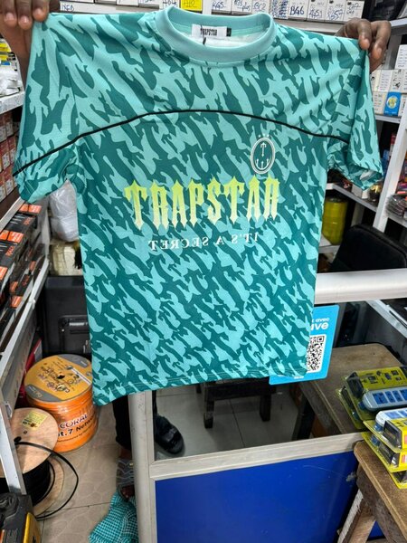 T-shirt Trap...