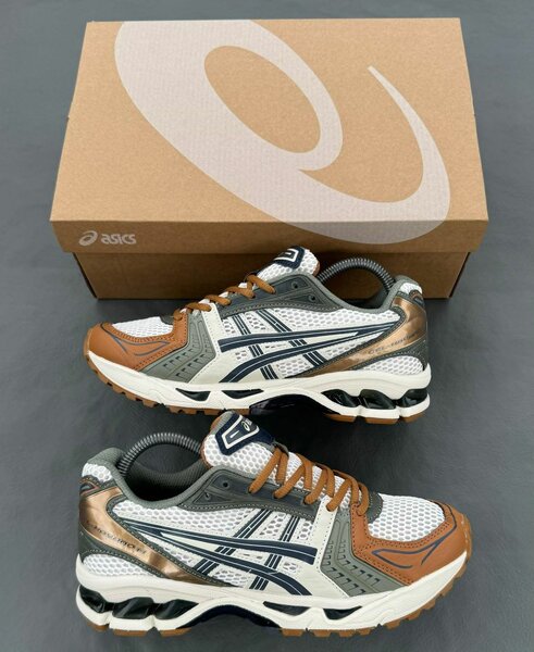 Chaussures de running ASICS homme