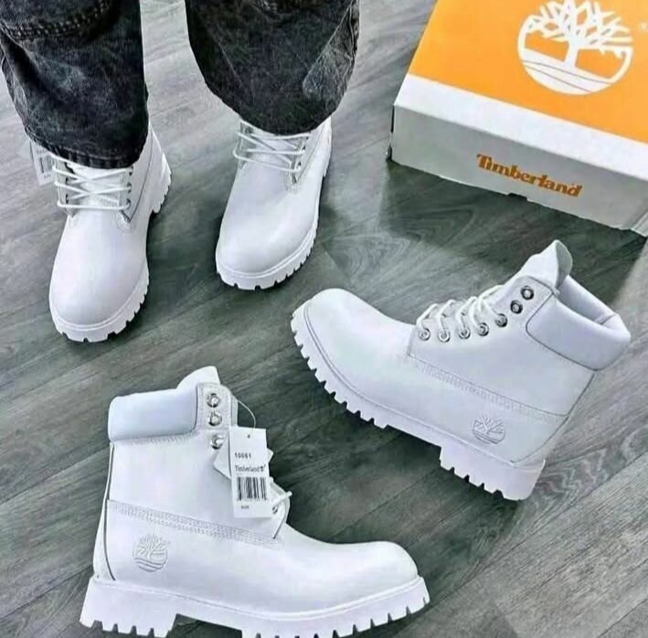 Bottes en cuir résistantes