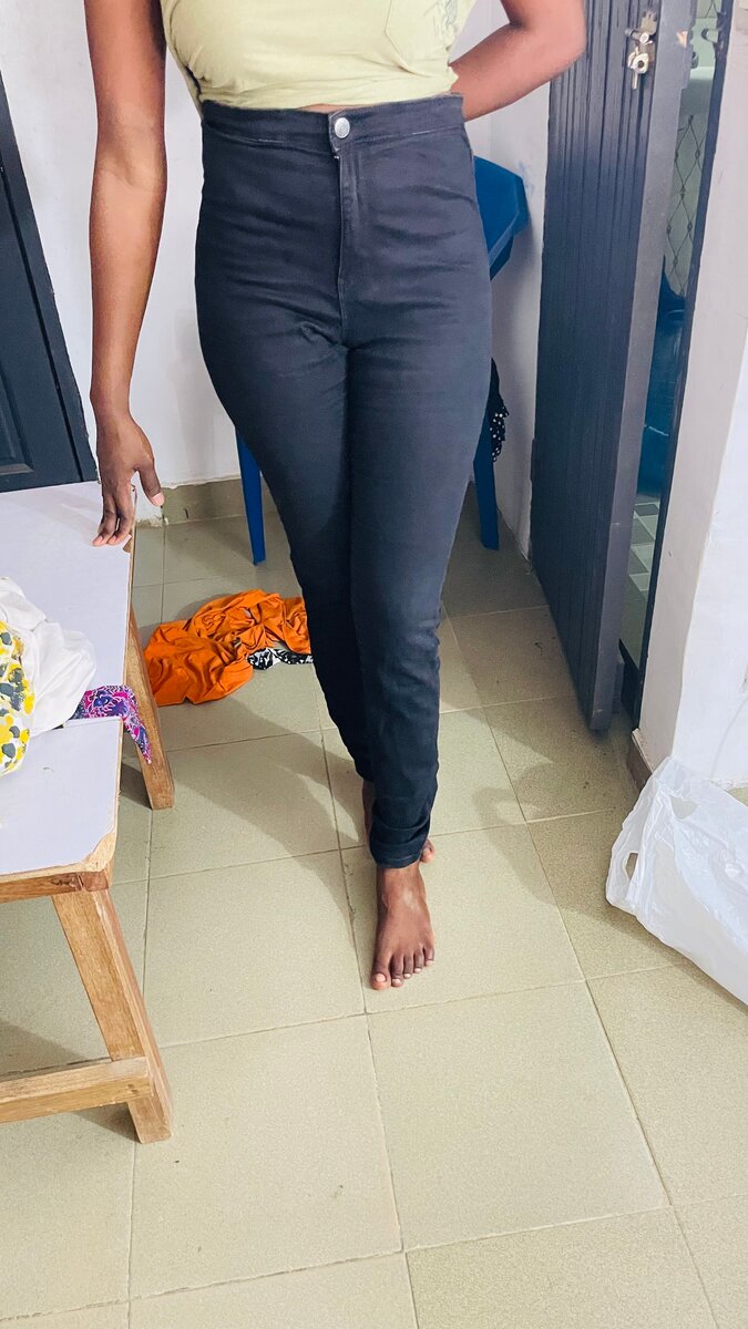 Jean taille haute noir