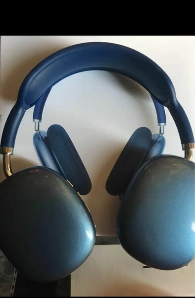 Headphones great sound quality very Comfortable