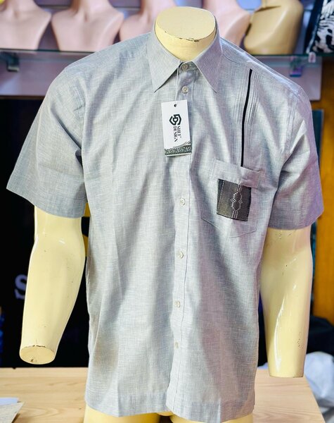 Chemise grise élégante hommes