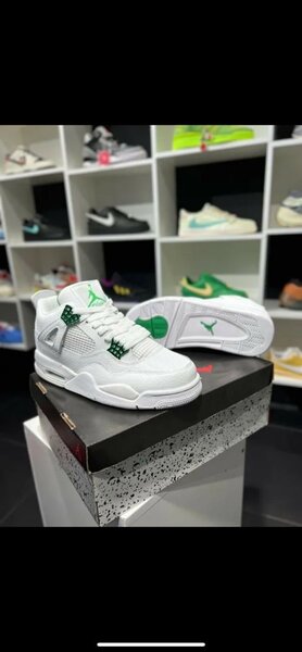 Air Jordan 4 retros