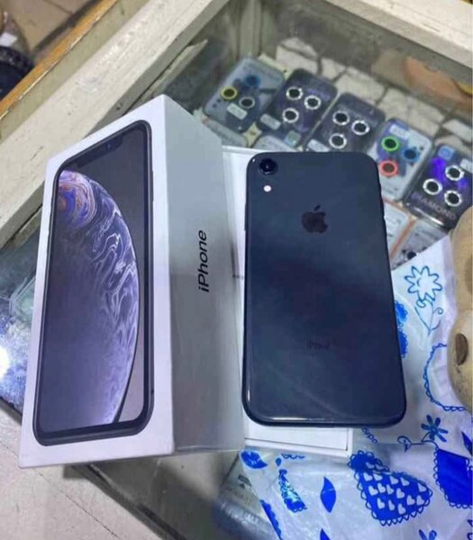 iPhone XR coloré de haute qualité