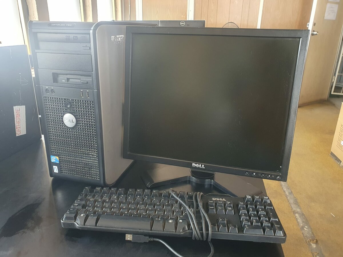 FULLSET DUO-CORE COMPUTER 