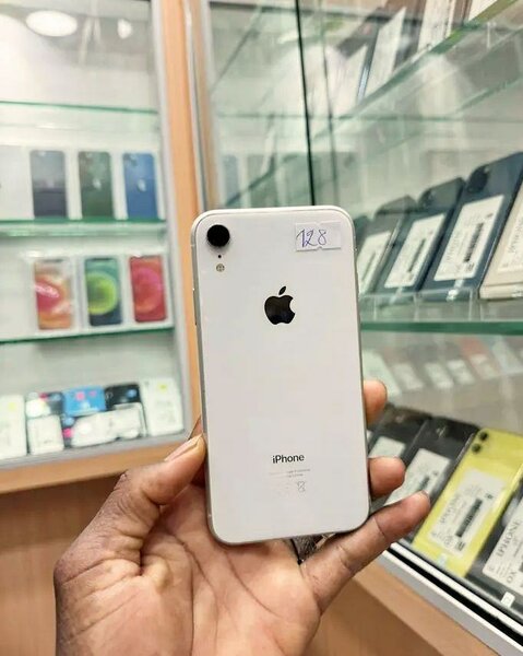 iPhone XR 128 Go