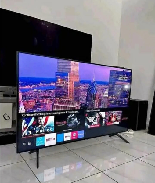 Téléviseur 55" pouce 4K LED