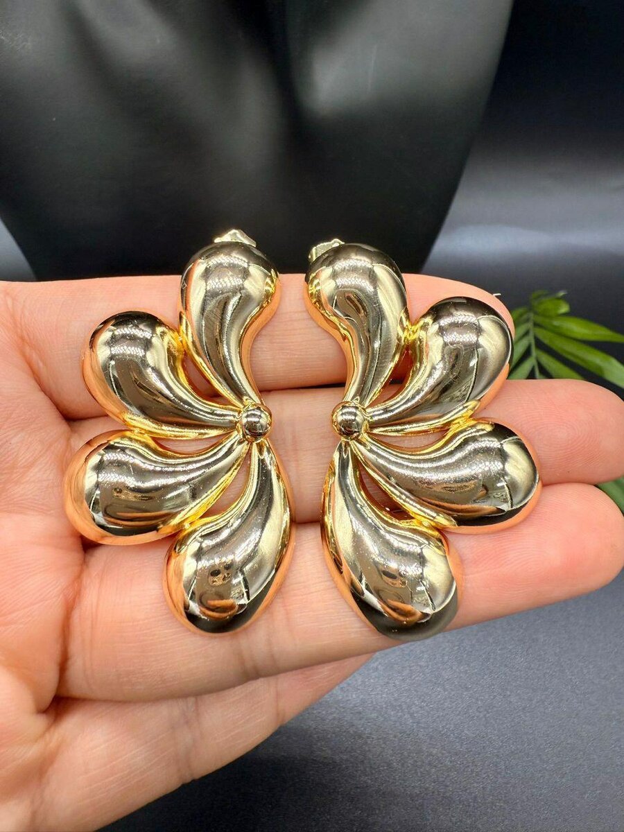 Boucles d'Oreilles Dorées Élégantes