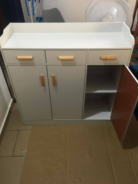 Buffet moderne avec rangements