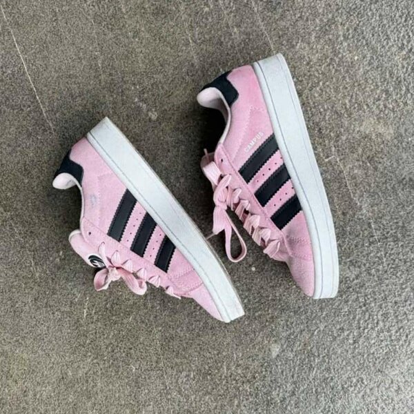 Baskets roses Adidas élégantes