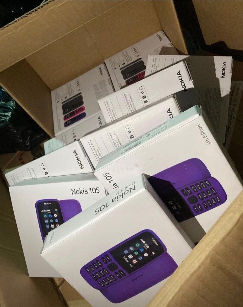 Nokia 105 Dual sim touch light with good battery