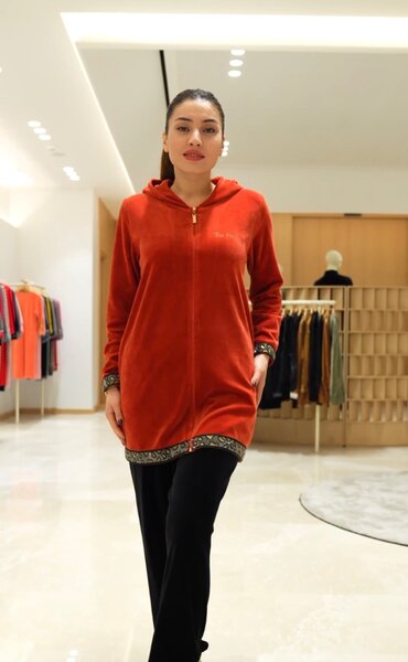 Велюровая двойка.