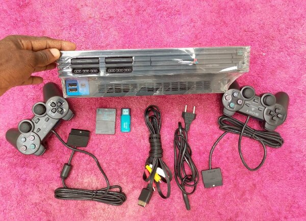 PS2 craqué avec 20 jeux