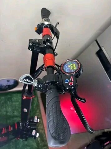 Trottinette Électrique Tout-Terrain