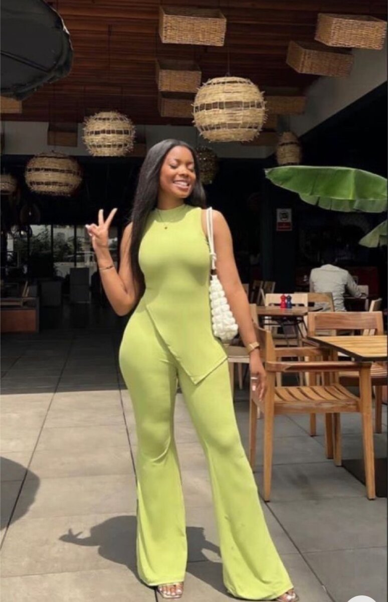 Combinaison verte élégante