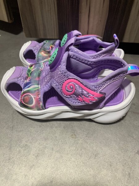 Kids shoes size 29