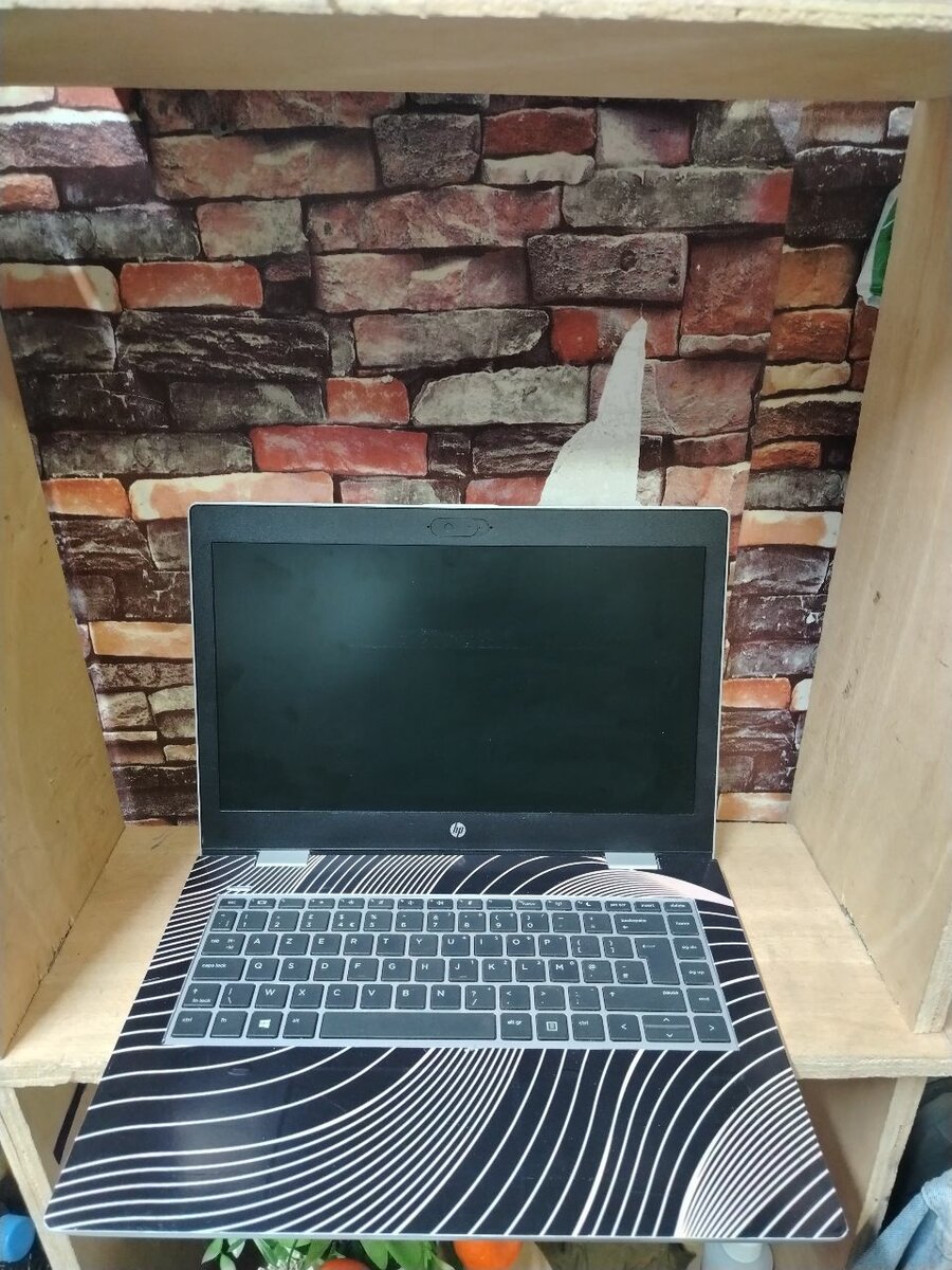 HP PROBOOK i3 8th 8go ram 256G