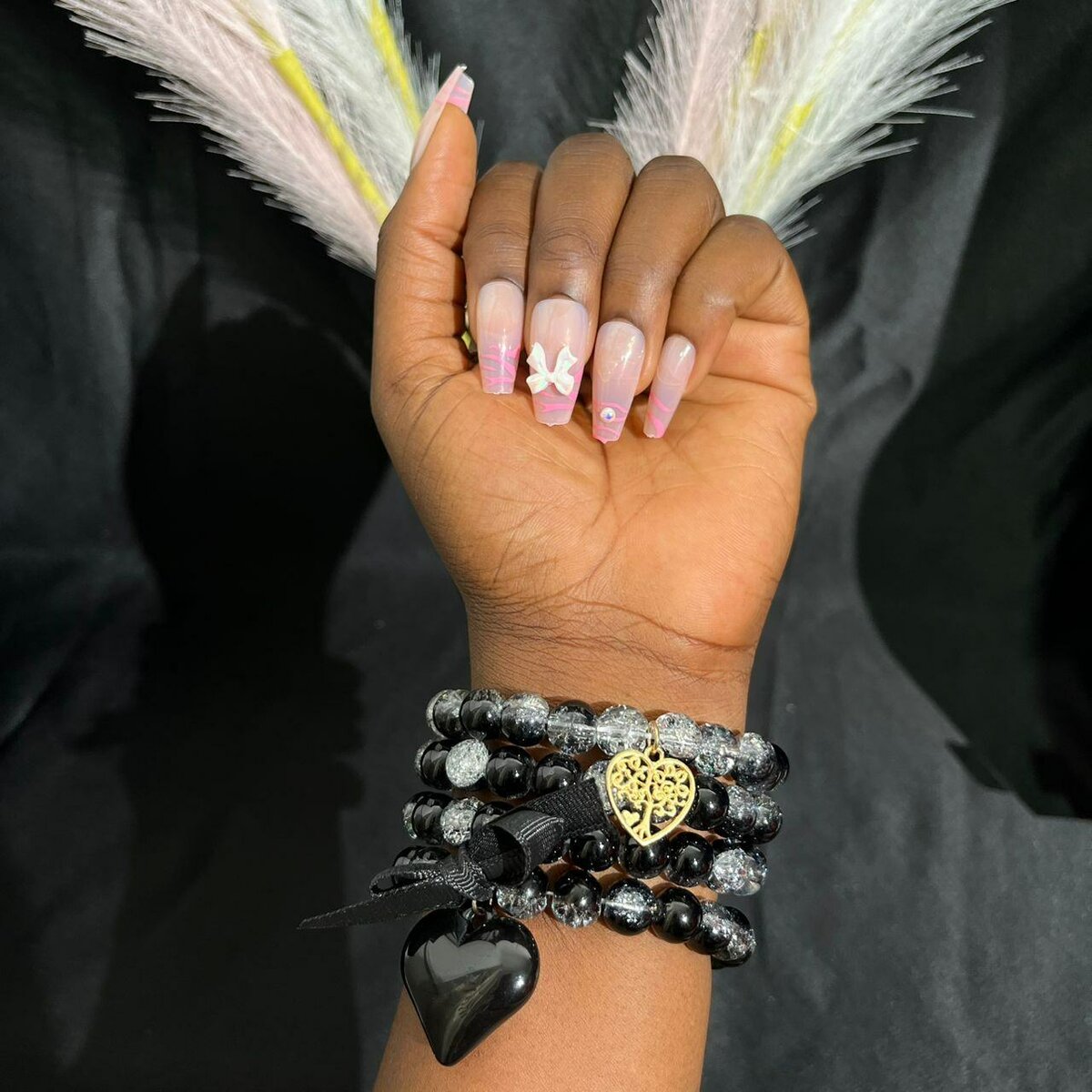 Crackle beaded bracelet