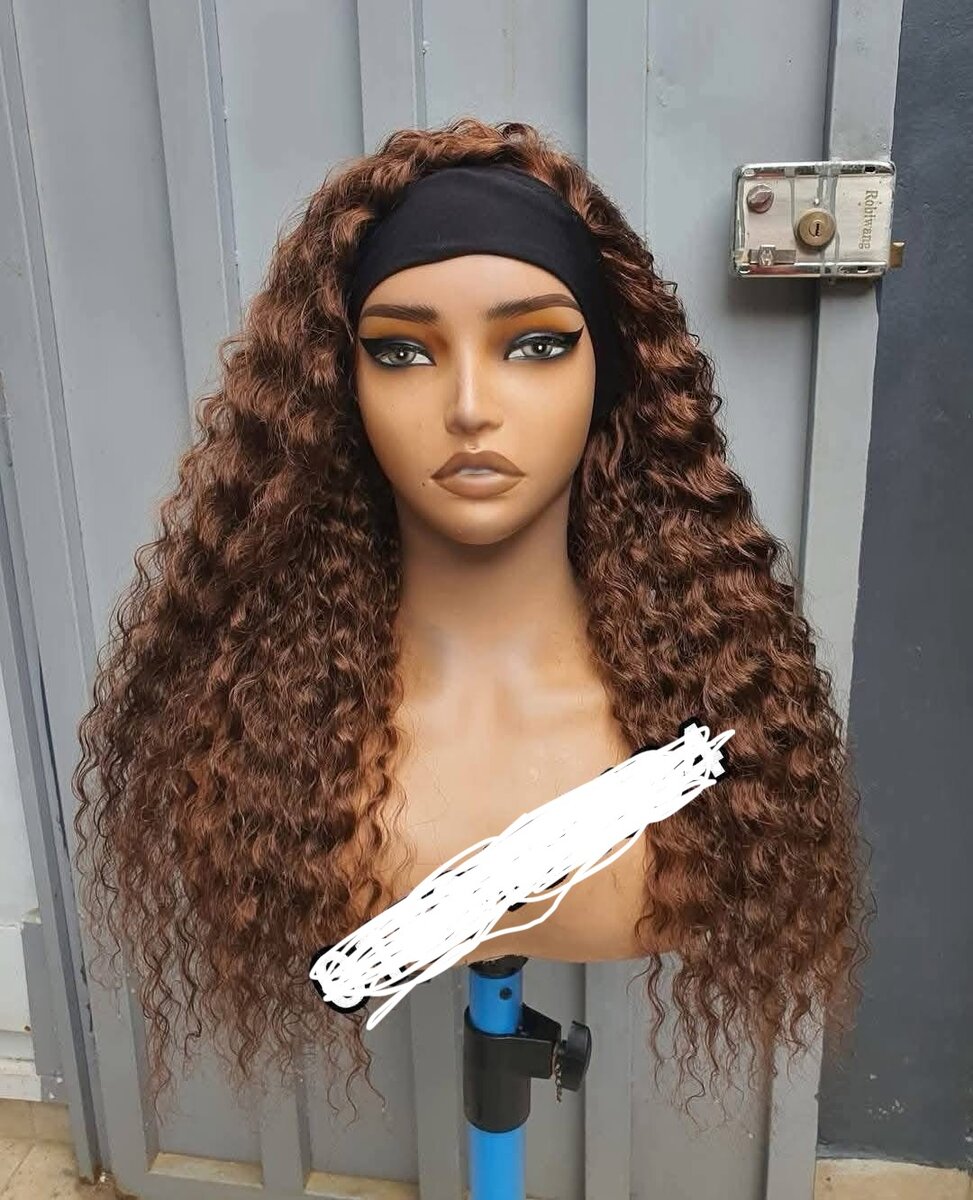 Perruque à Bandeau Bouclée