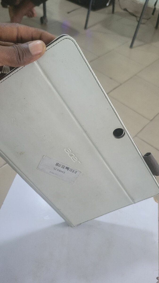 Tablette Acer avec étui