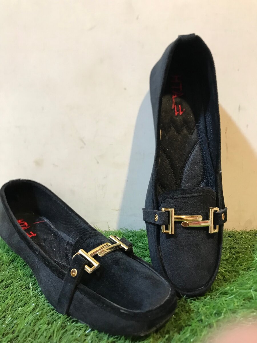 Ladies coat shoes