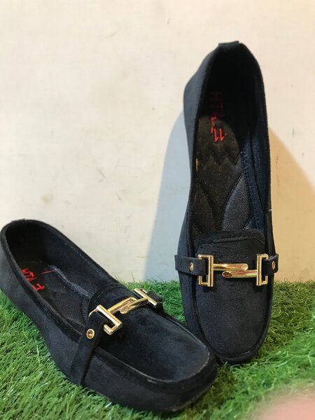 Ladies coat shoes