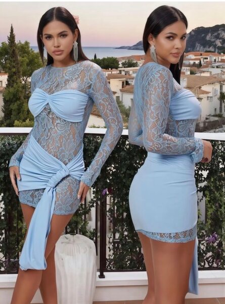 Robe en dentelle bleue pour femme
