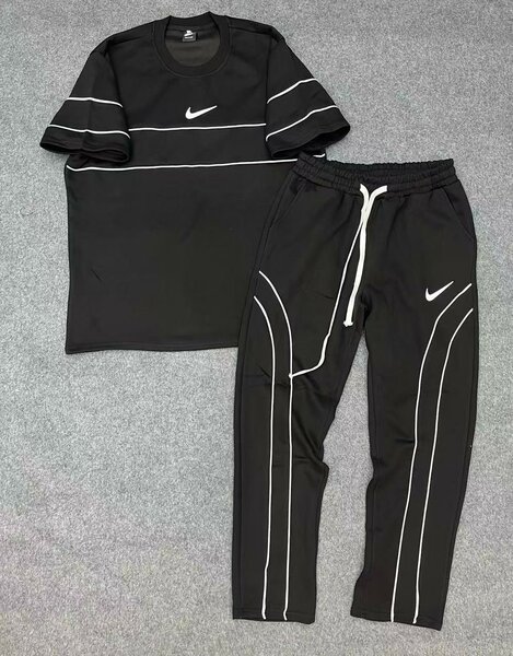 Ensemble de sport Nike élégant