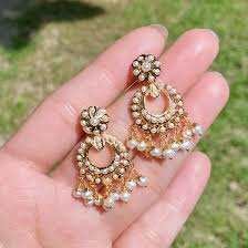 Artificial earrings