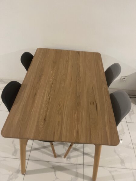 Table à manger moderne 4 places