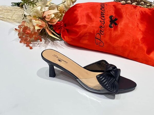 Mules élégantes à talons