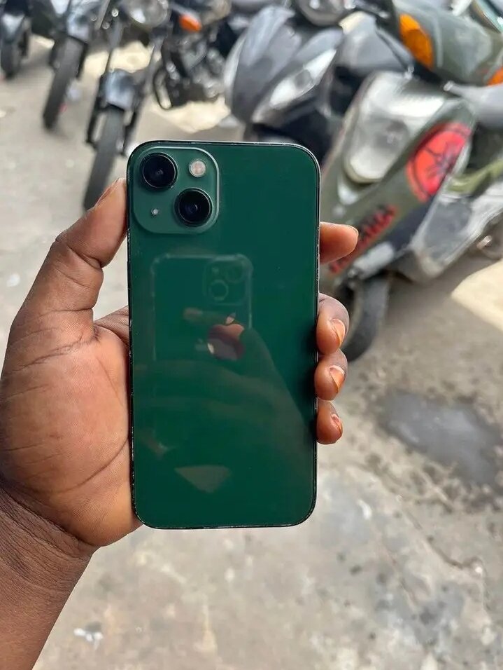 iPhone 13 Vert 128 Go