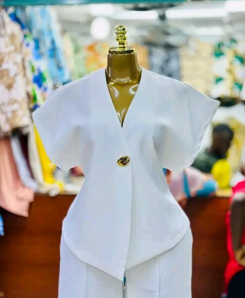 Blazer asymétrique élégant