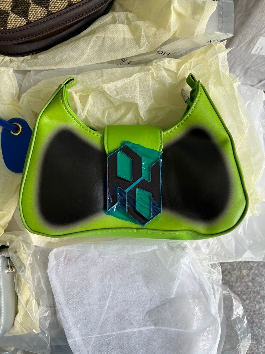 Sac à main néon chic